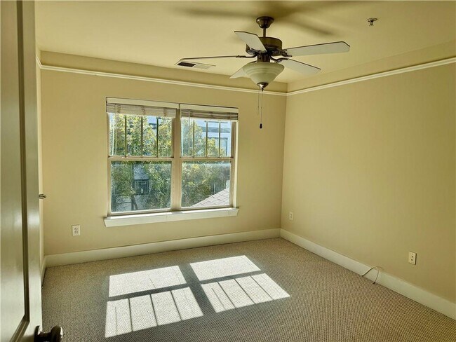 Building Photo - 216 Semel Cir NW