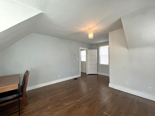 Building Photo - Great 2 Bedroom 1.5 Bath Home in East Nashville!