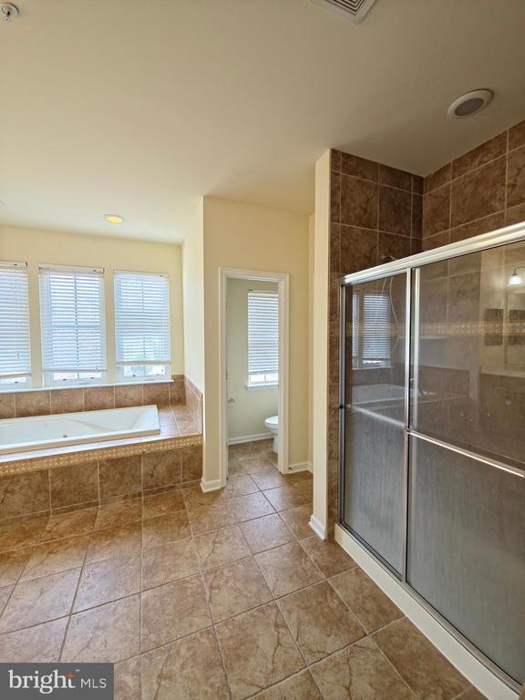 Building Photo - 7108 Sudley Ave