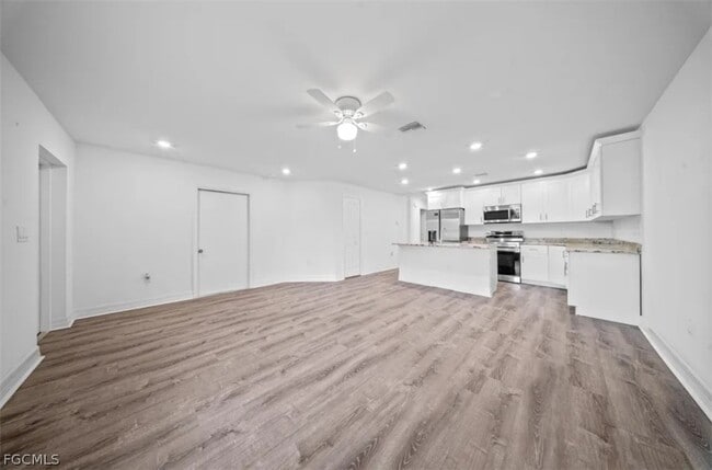 Building Photo - 4414 28th St SW