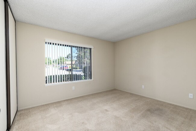 Building Photo - Leisure Village Rental - Popular Amalfi Mo...