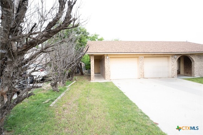 Building Photo - 1207 Wales Dr