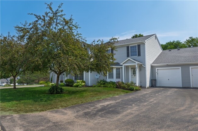 Building Photo - 217 Wycliff Dr