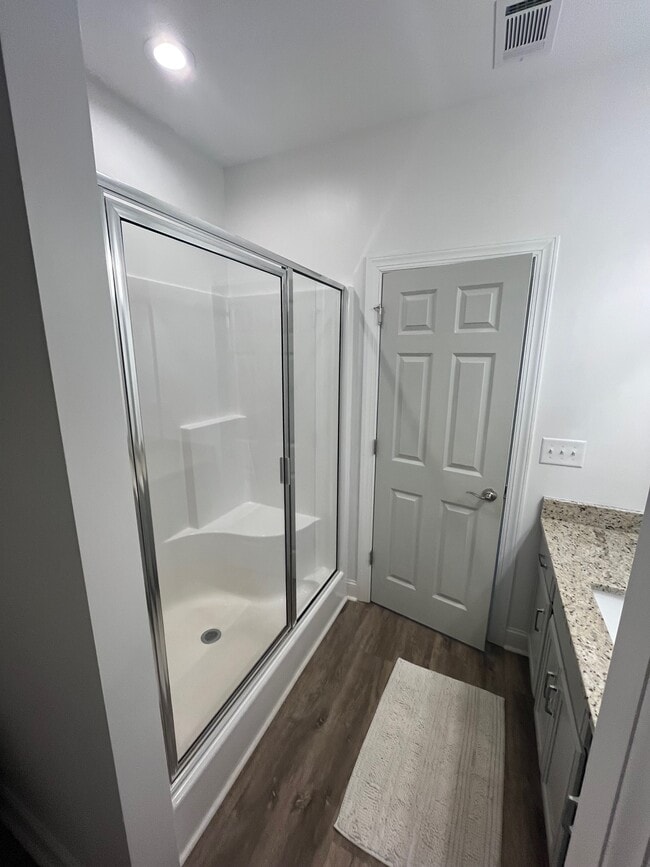 Building Photo - 335 McAlister Rd