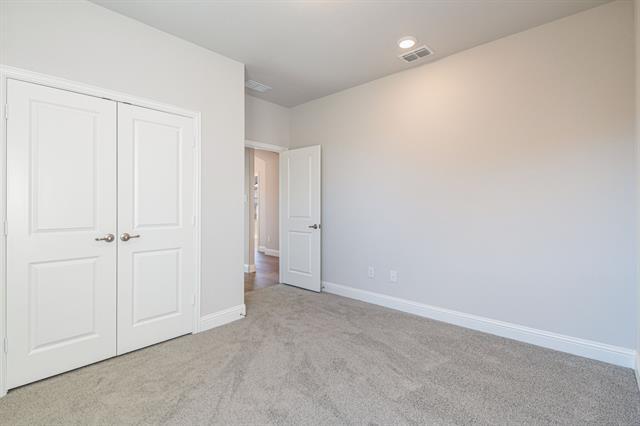 Building Photo - 1725 Blakely Pl