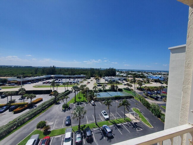 Building Photo - 10980 S Ocean Dr