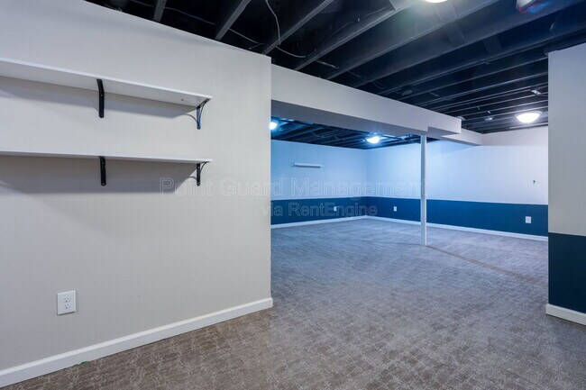 Building Photo - 6002 E 8th St N