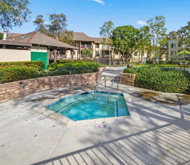 Building Photo - 1 Bedroom ~ Live in the Heart of South Coa...