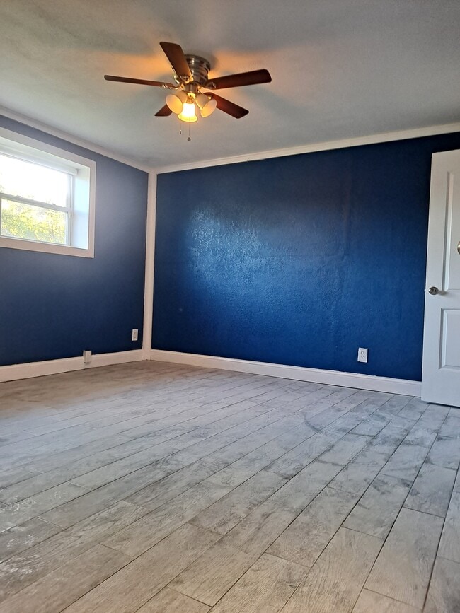 Building Photo - 6101 Cougar Dr