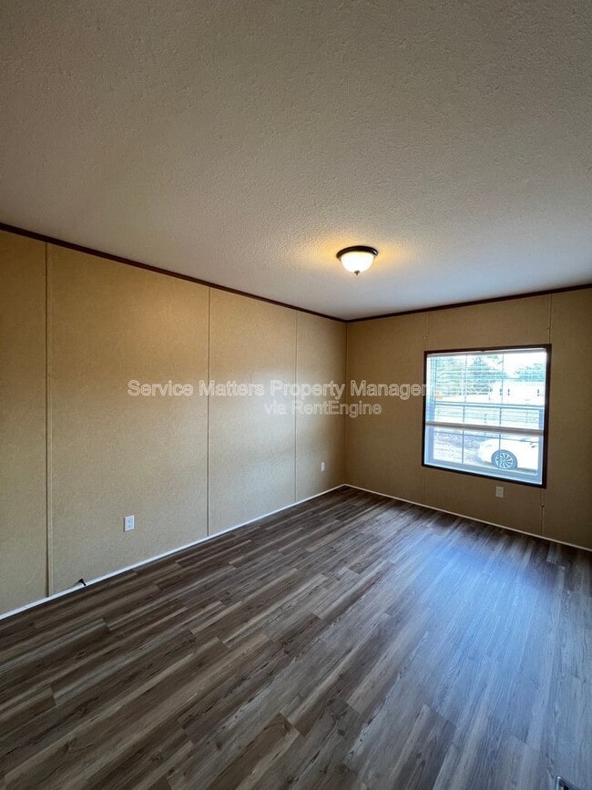 Building Photo - 4831 Douglas Dr