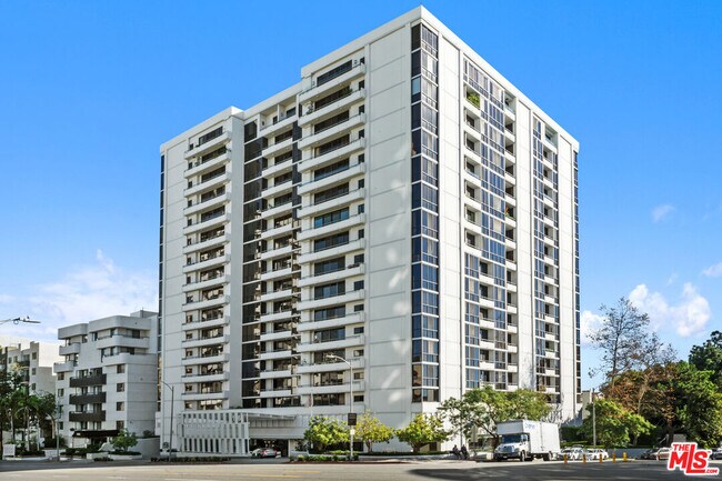 Building Photo - 10660 Wilshire Blvd