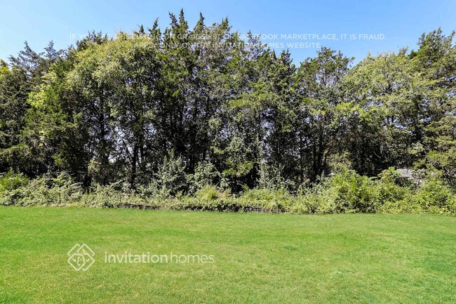 Building Photo - 2221 Cherry Crk Rd