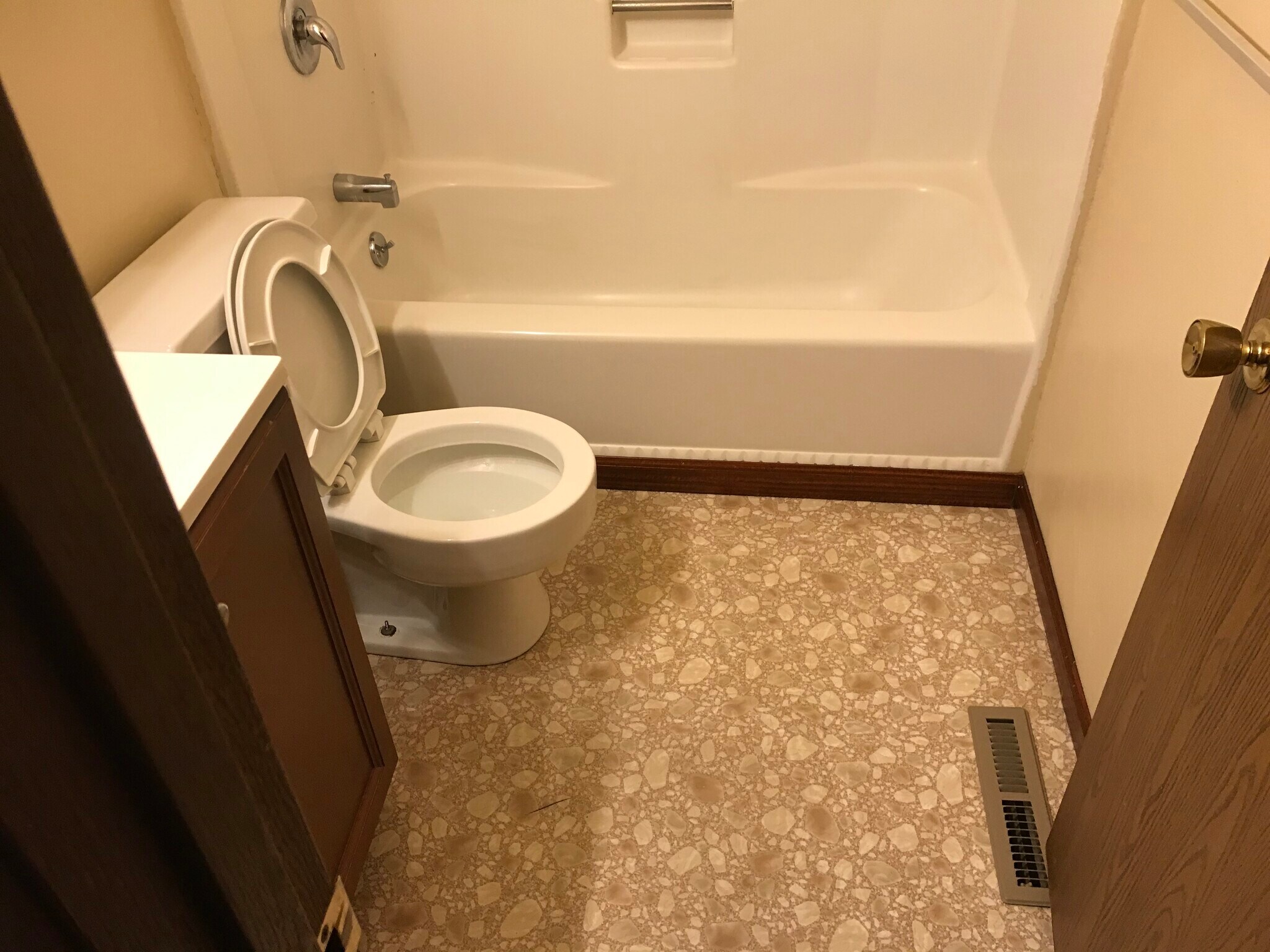 Building Photo - 1318 E 38th St