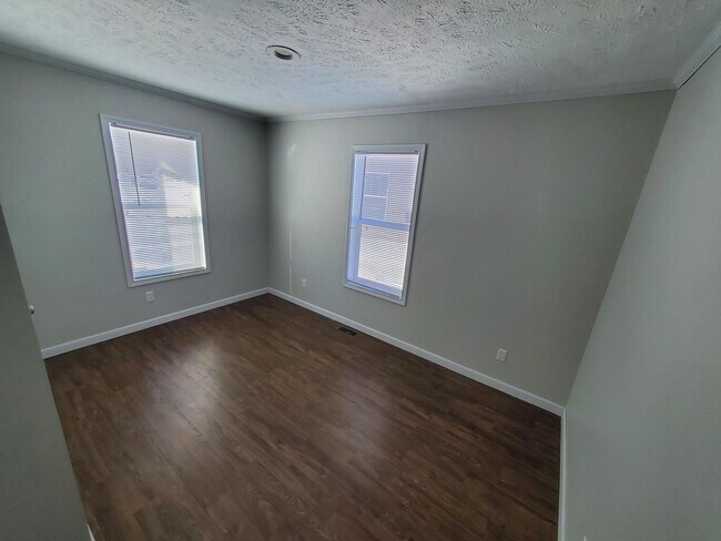 Building Photo - 24 Bluebird Hill Dr