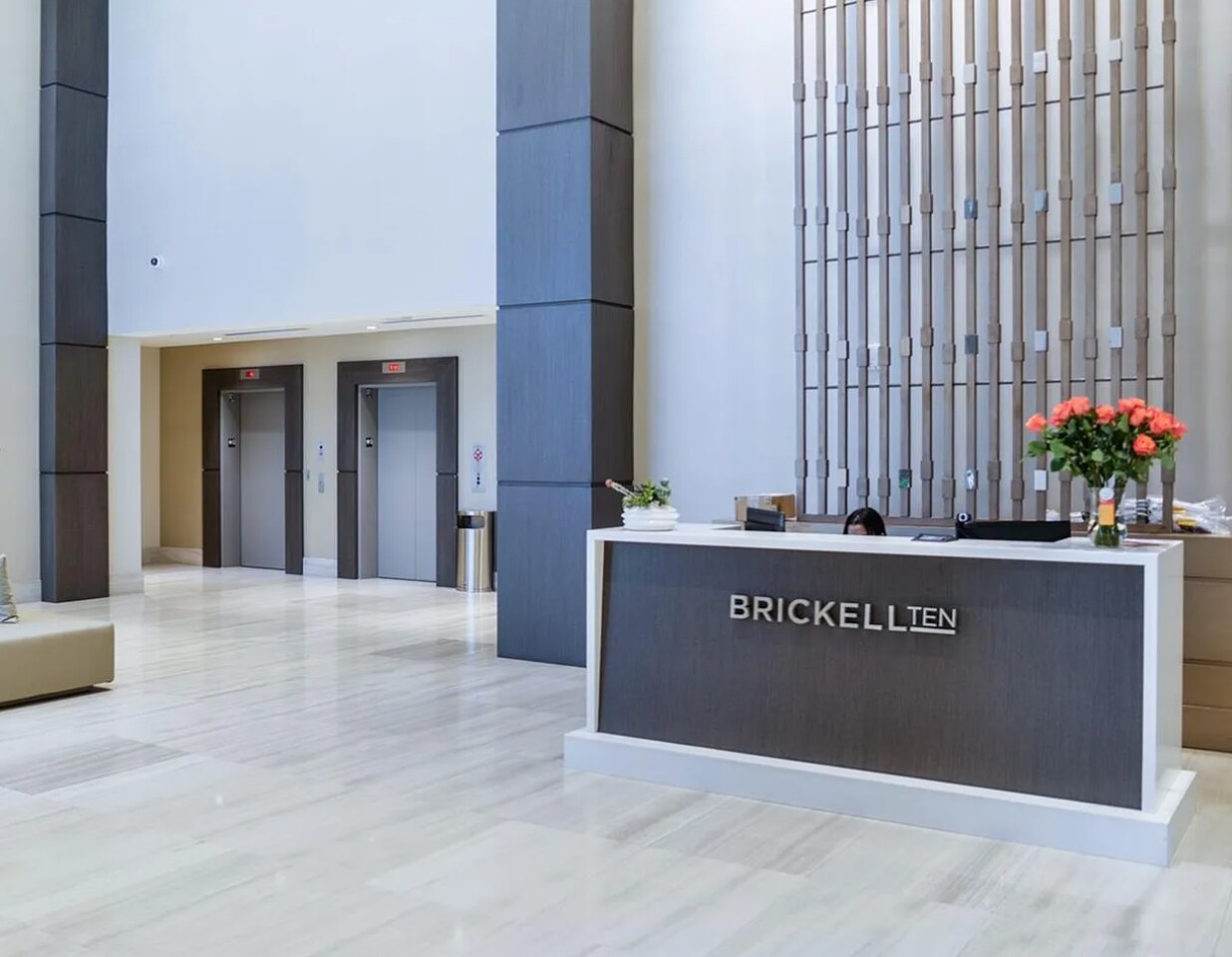 Building Photo - 1010 SW 2nd Ave