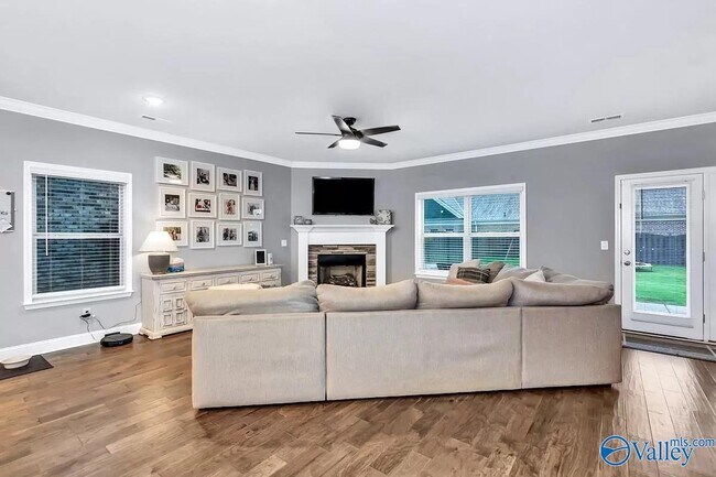 Building Photo - 8651 Segers Trail Loop