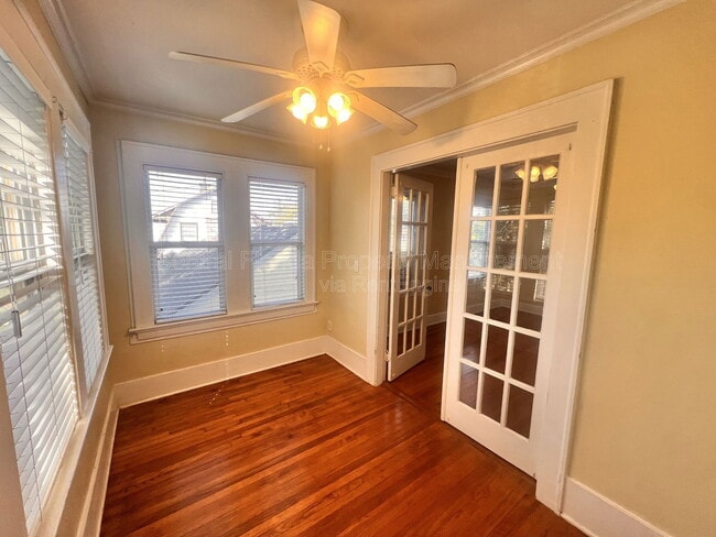 Building Photo - 617 N Hyer Ave