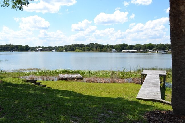 Building Photo - Lake Weir - Bird Island Rental - 5/3/2 Water Front Living at it's Best! **Available Soon**