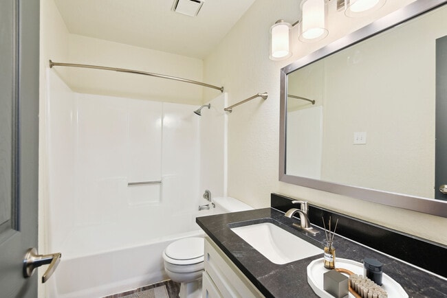 Building Photo - Windchase