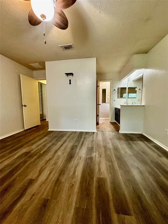 Building Photo - 6502 Archgate Dr