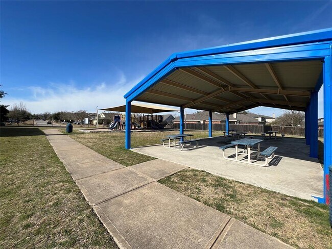 Building Photo - 116 Remington Dr
