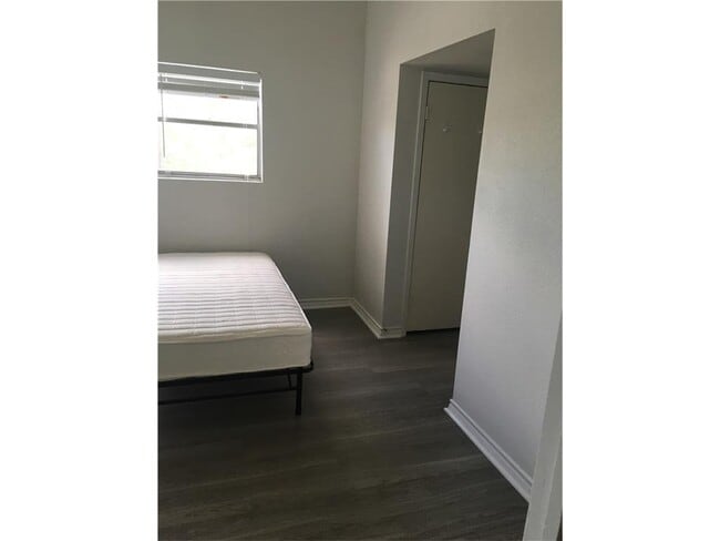 Building Photo - 2311 Nueces St