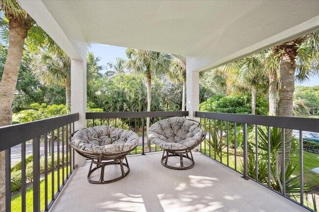 Building Photo - 11311 Pond View Dr