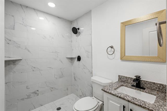 Building Photo - 2634 Seevers Ave