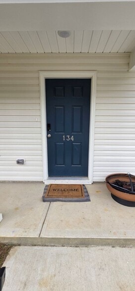 Building Photo - 134 Lang Farm Rd