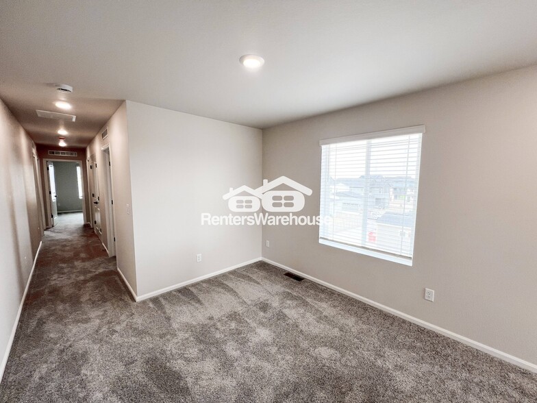 Building Photo - 7253 Goldbloom Ln