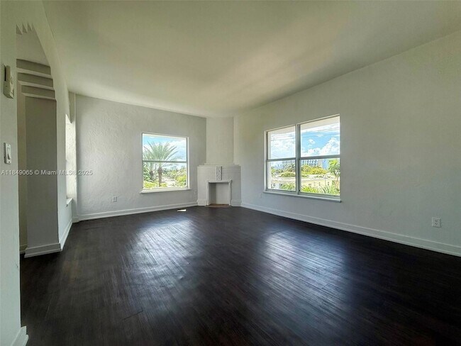 Building Photo - 4035 Meridian Ave