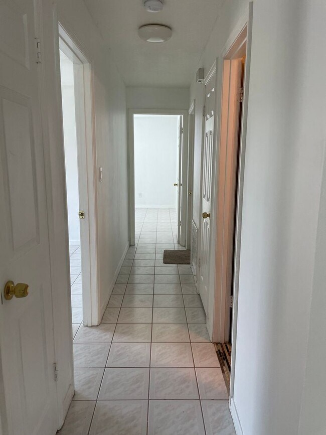 Building Photo - 12788 Majorama Dr