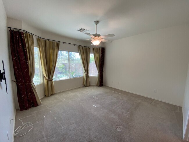 Building Photo - Anthem home