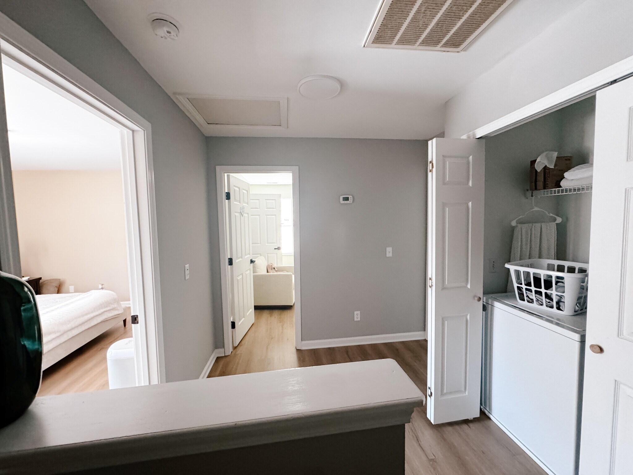 Building Photo - 215 Dillard Mill Dr