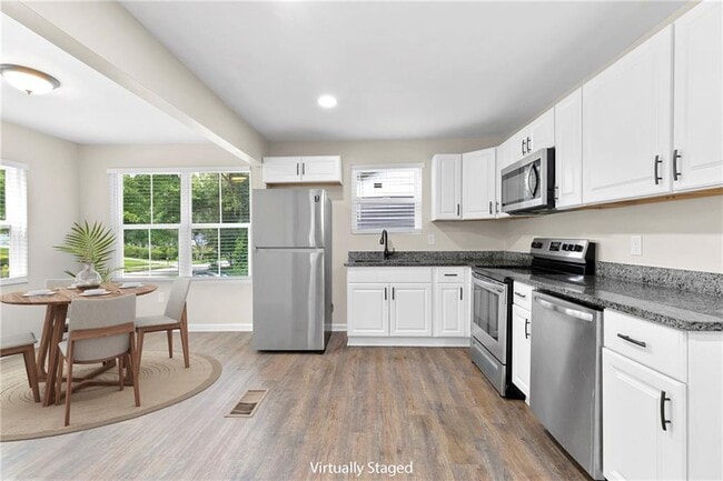 Building Photo - 2343 Carver Dr NW