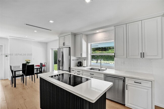 Building Photo - 7941 SW 143rd St