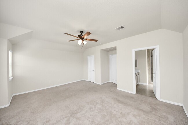 Building Photo - 1635 Ryon Falls Dr