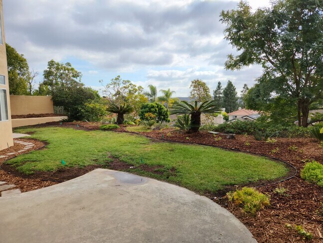 Building Photo - Carmel Valley 4 Bedroom House