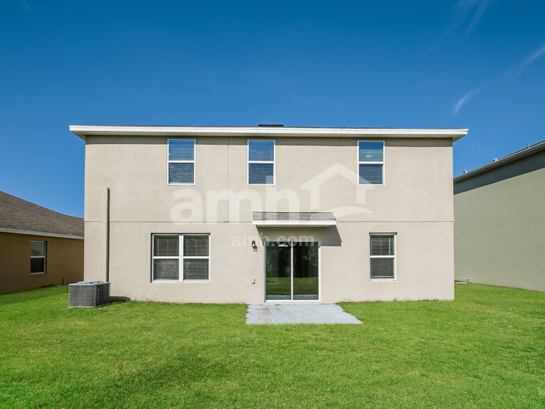 Building Photo - 35900 Jenny Lynne Cir