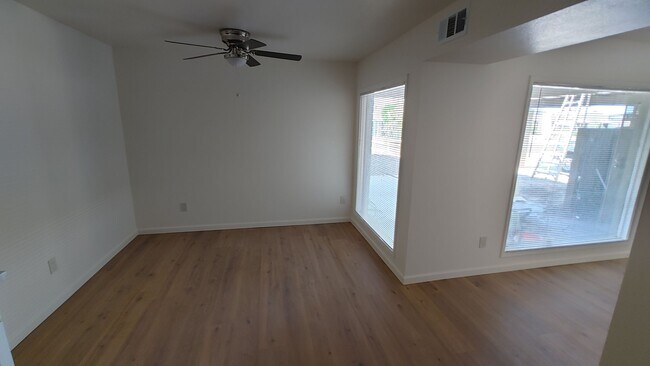 Building Photo - 12980