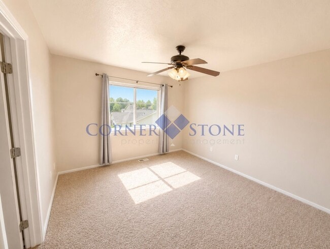 Building Photo - Bright & Open 3-Bedroom Home with 3-Car Garage & Fully Fenced Backyard
