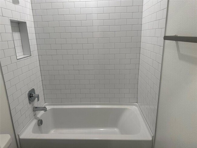 Building Photo - 7129 119th Ct E