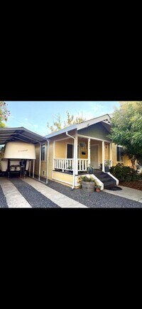 Building Photo - 4000 4th Ave