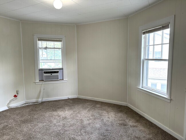 Building Photo - 820 Clay St