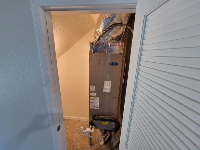 Building Photo - 7635 Legacy Trl
