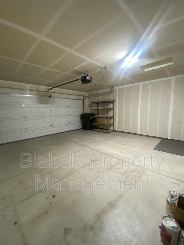 Building Photo - 1476 W Soldotna Dr