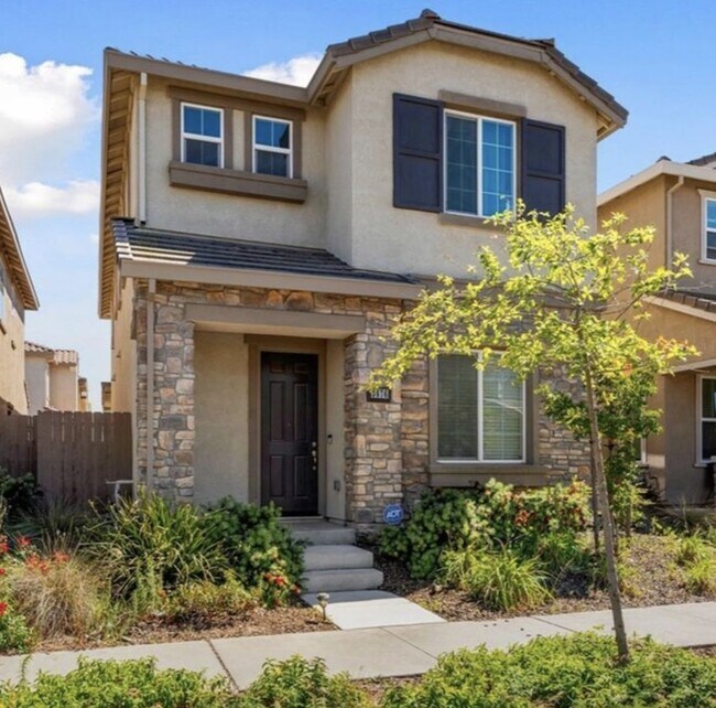 North Natomas 3 Bedroom with Loft attached... 3676 Gozo Island Ave
