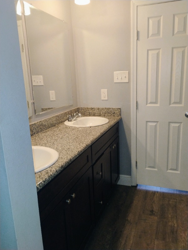 Building Photo - 12240 Jackson Rd