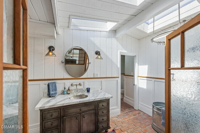 Building Photo - 11316 Barranca Rd