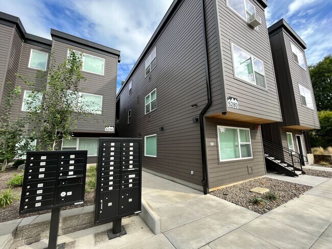 Interior Photo - The Bozeman by Star Metro